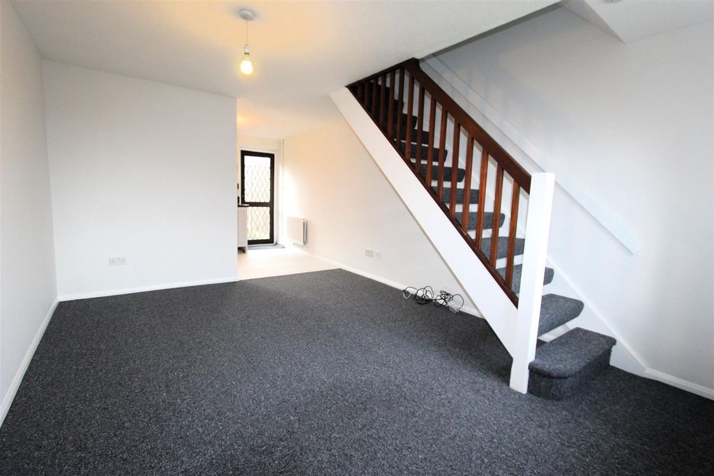 Property photo 2 of 9 2.Jpg