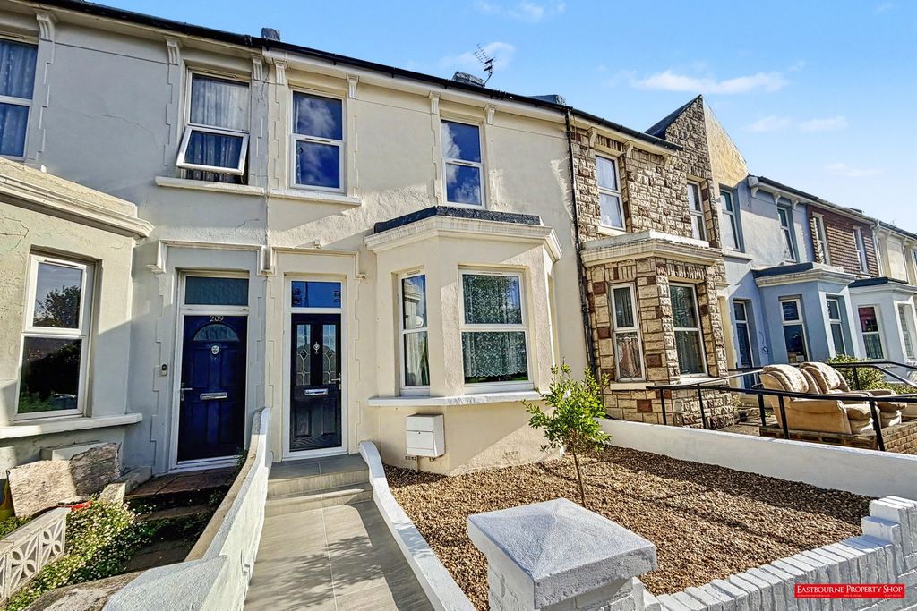 Property photo 1 of 24