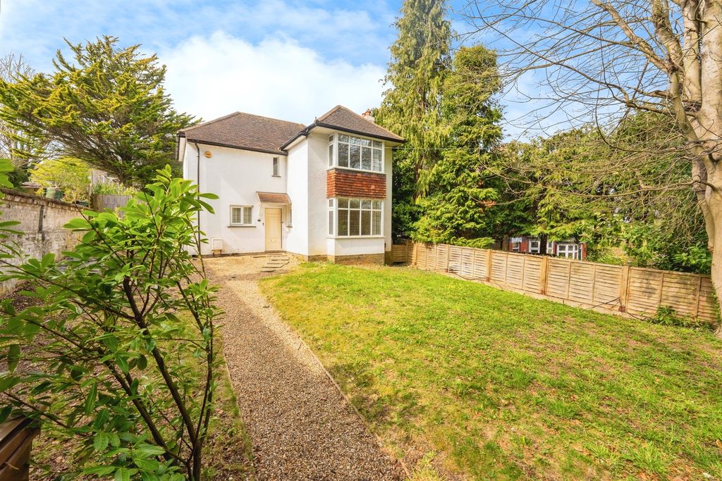 Property photo 1 of 17