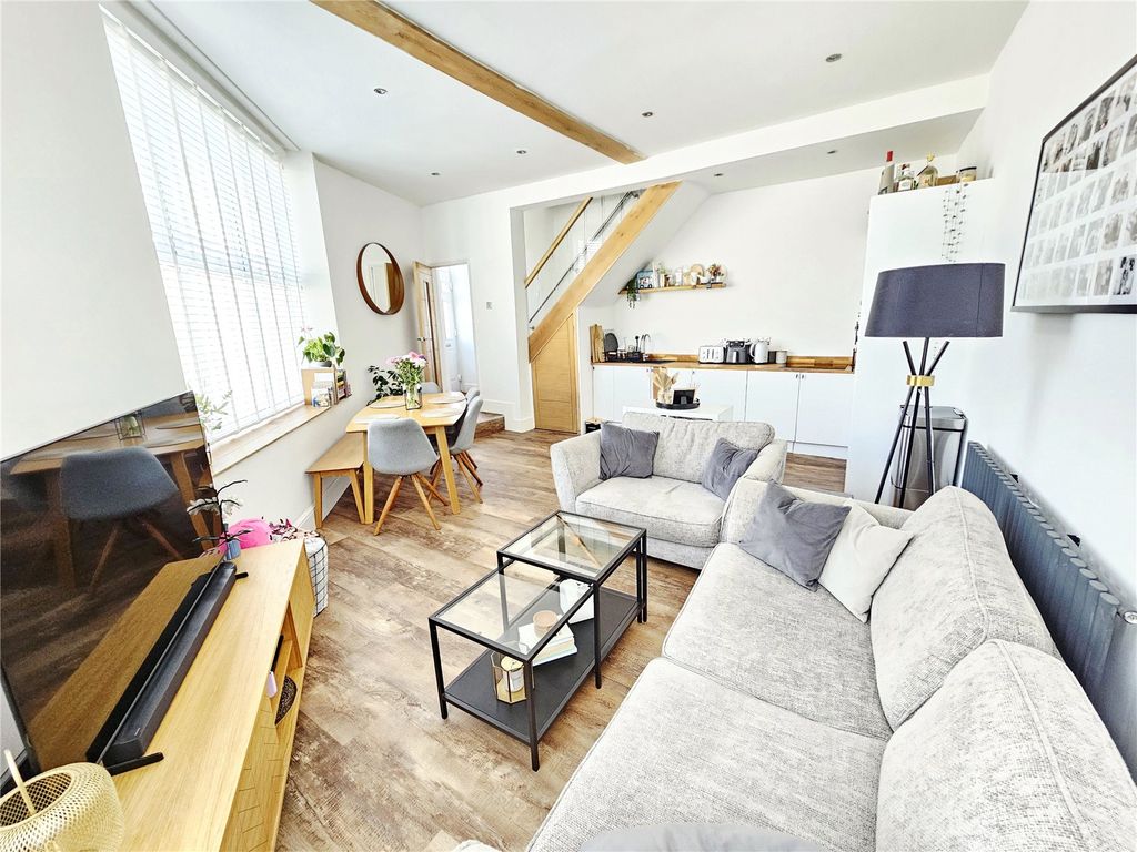 Property photo 3 of 14 Picture No. 07