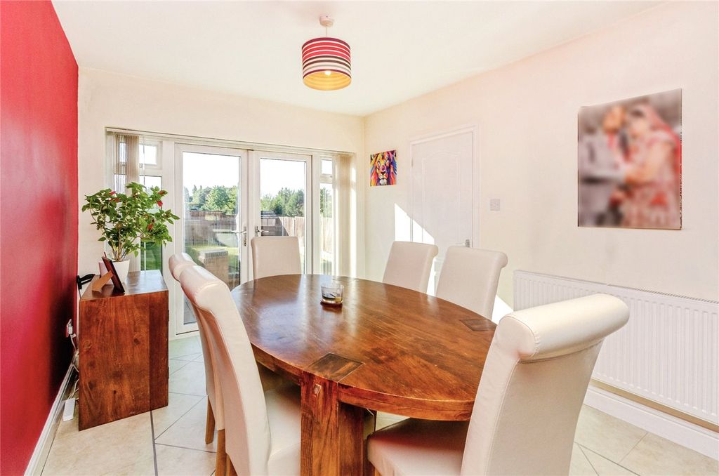 Property photo 3 of 17 Picture No. 22