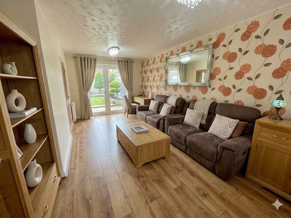Property photo 2 of 10 5133873