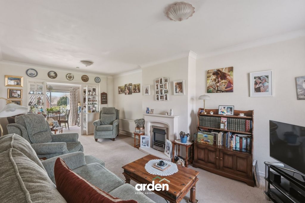 Property photo 3 of 13