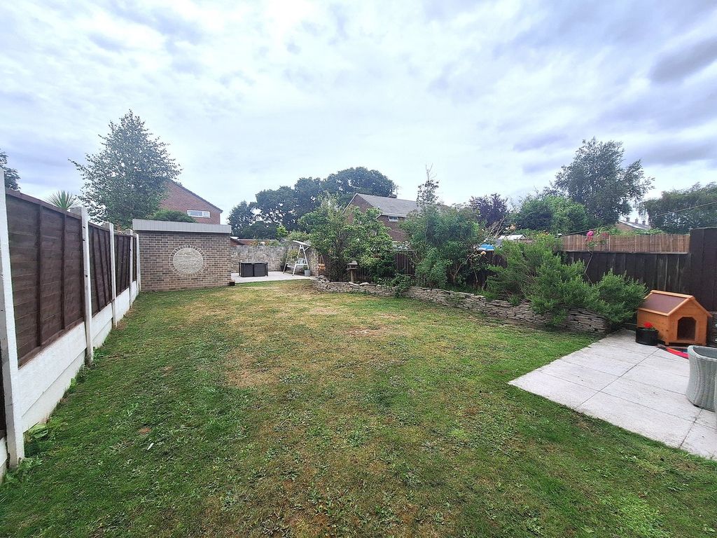 Property photo 2 of 29