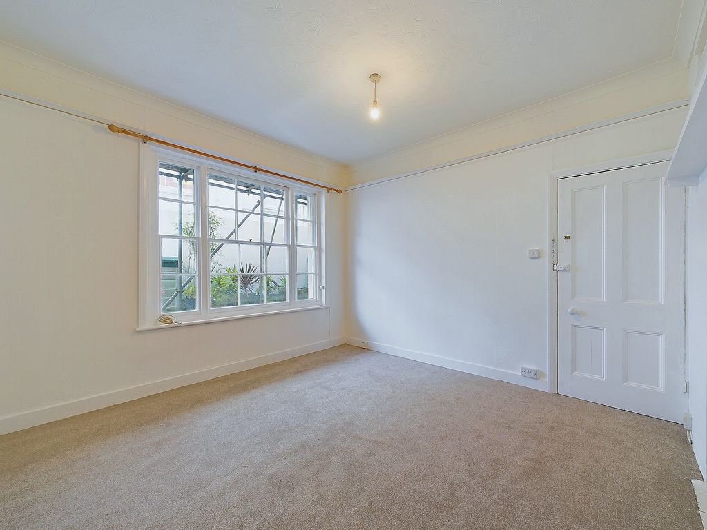Property photo 2 of 4 Cam03519G0-Pr0176-Still001