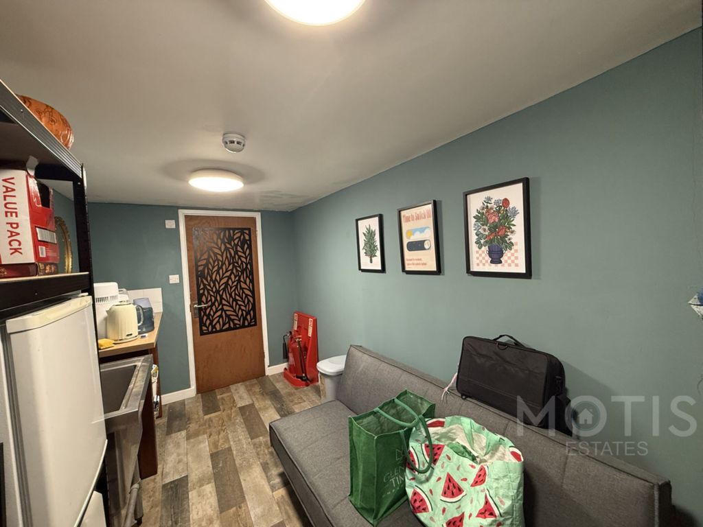 Additional image 19 of 4 bed flat for saleGrace Hill, Folkestone CT20