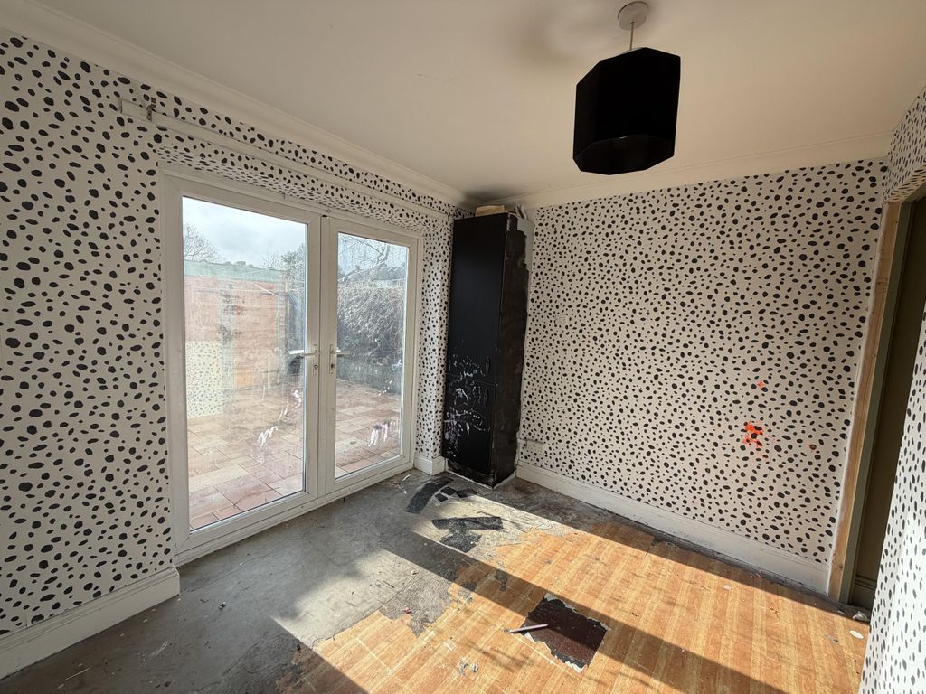 Property photo 3 of 13 Img_9312.Jpg