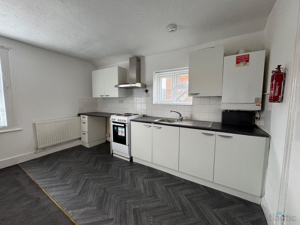 Property photo 2 of 7 Gallery