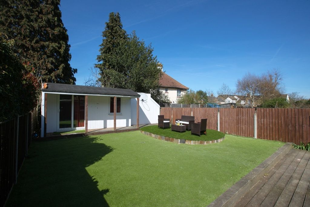Property photo 2 of 19 Photo 1