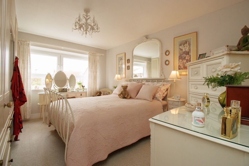 Additional image 7 of 3 bed flat for saleMelville Court, Filey YO14
