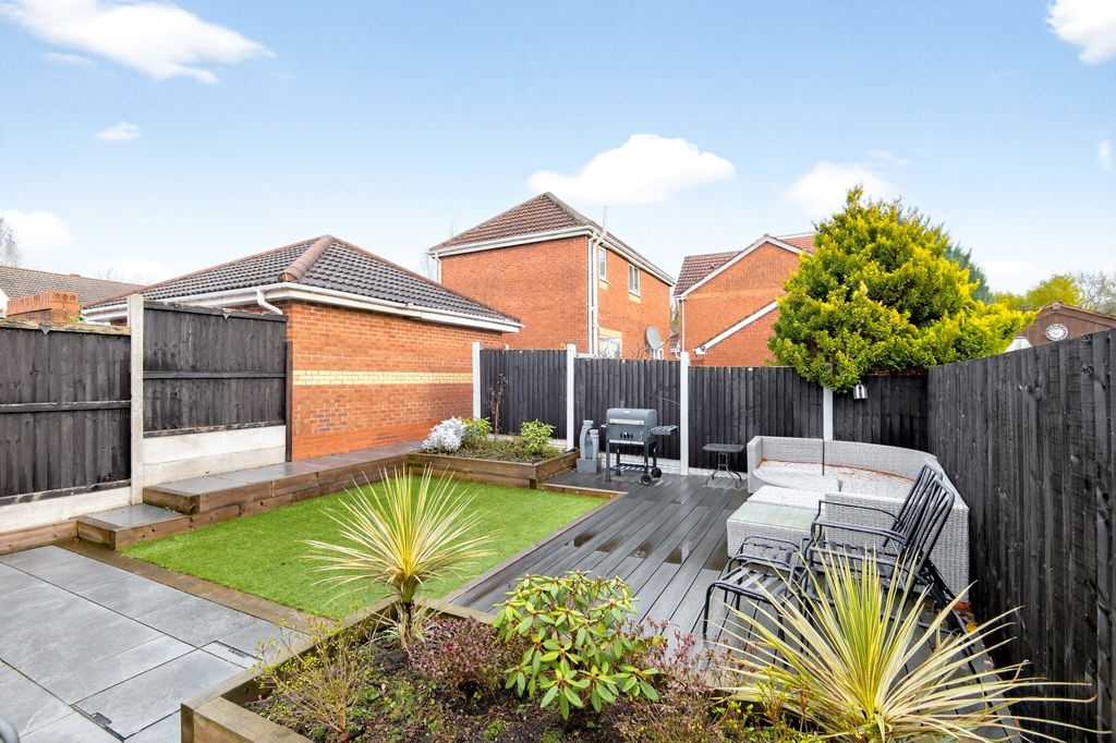 Property photo 3 of 22 29 Ambledene - Photos-52