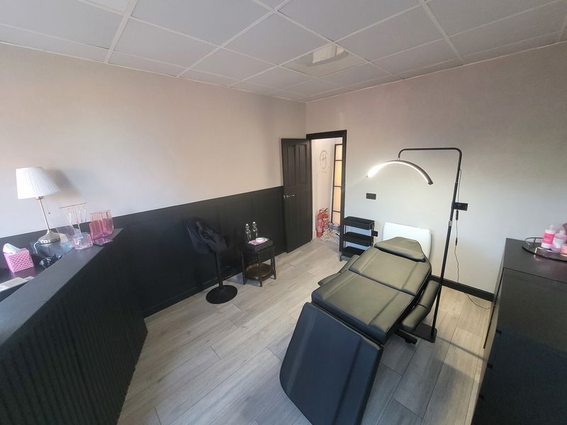 Property photo 3 of 7 Photo 1