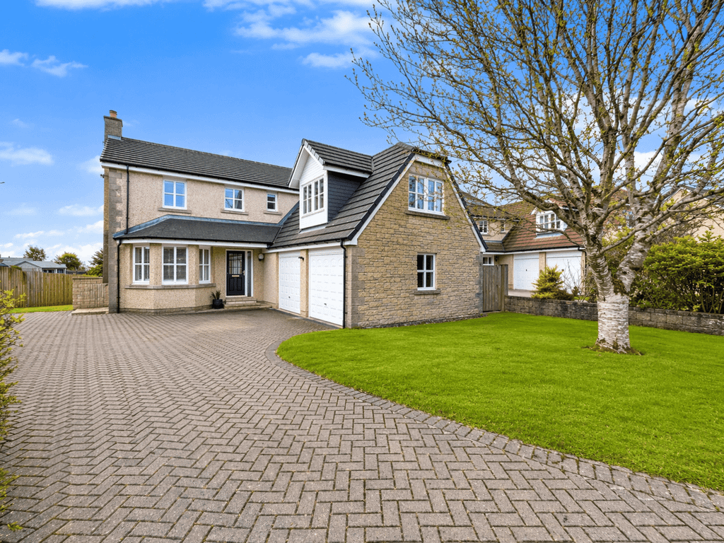 Property photo 1 of 34