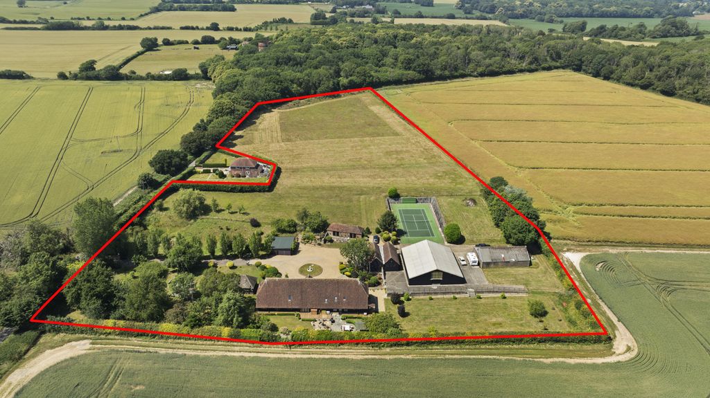 Property photo 3 of 31