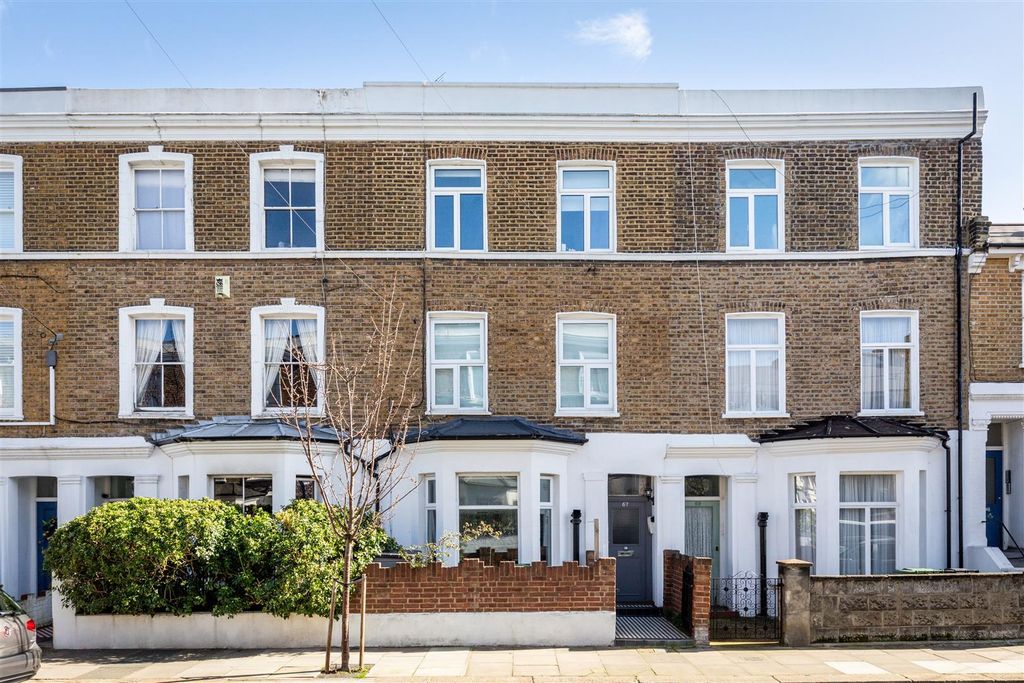 Property photo 1 of 15 Brackenbury Road-13.Jpg