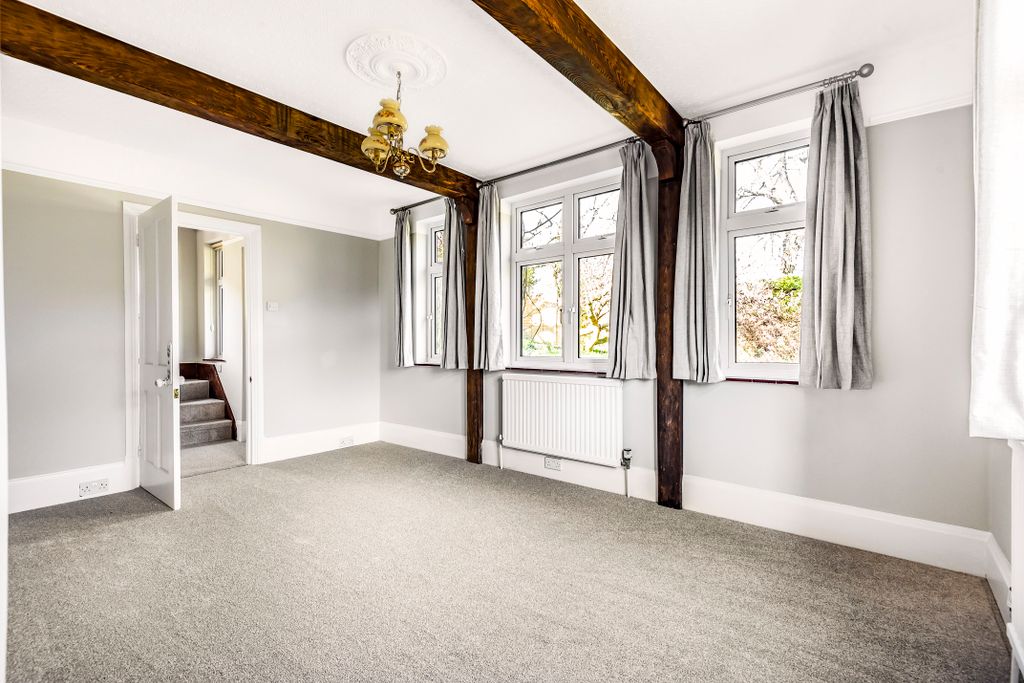 Property photo 3 of 18 Photo 13