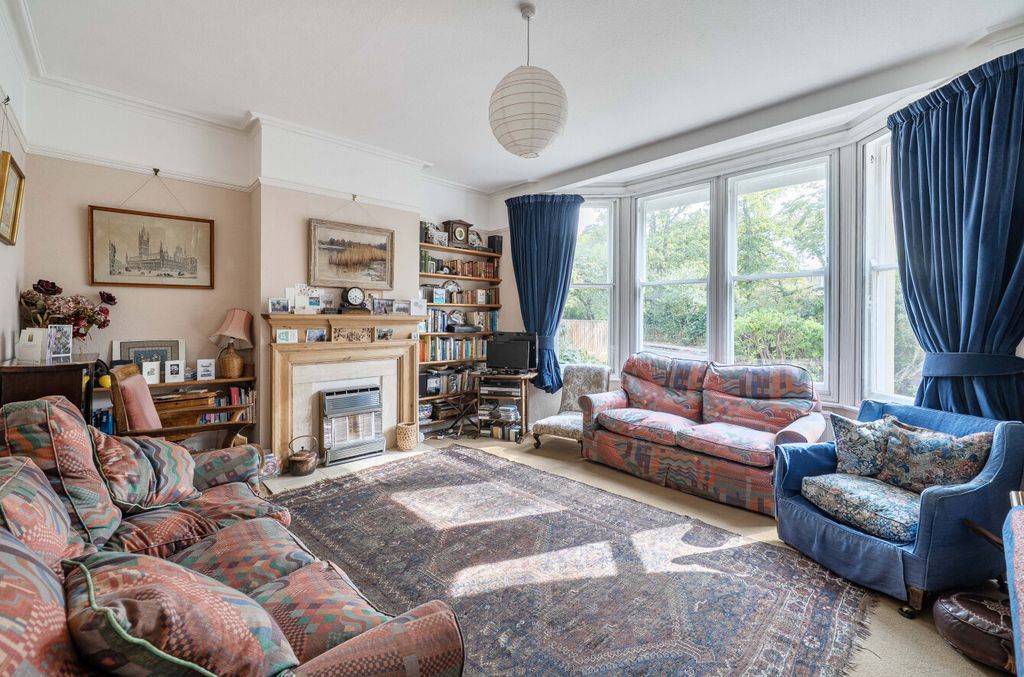 Property photo 2 of 15 Sitting Room