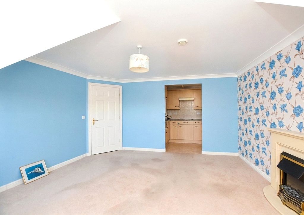 Property photo 2 of 11 Picture No. 31