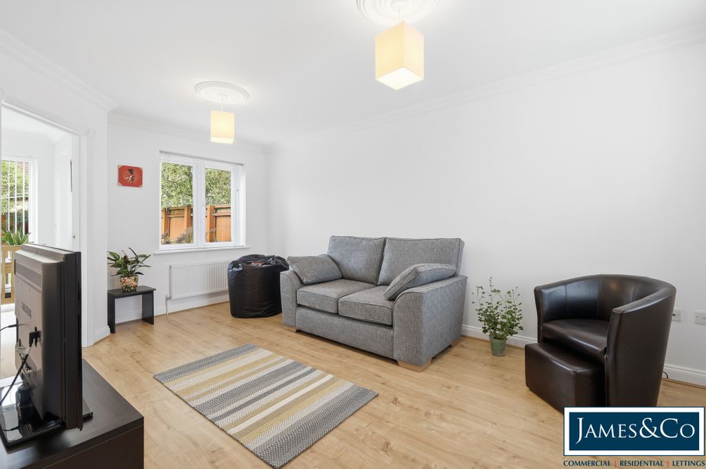 Property photo 2 of 17 13Birchj