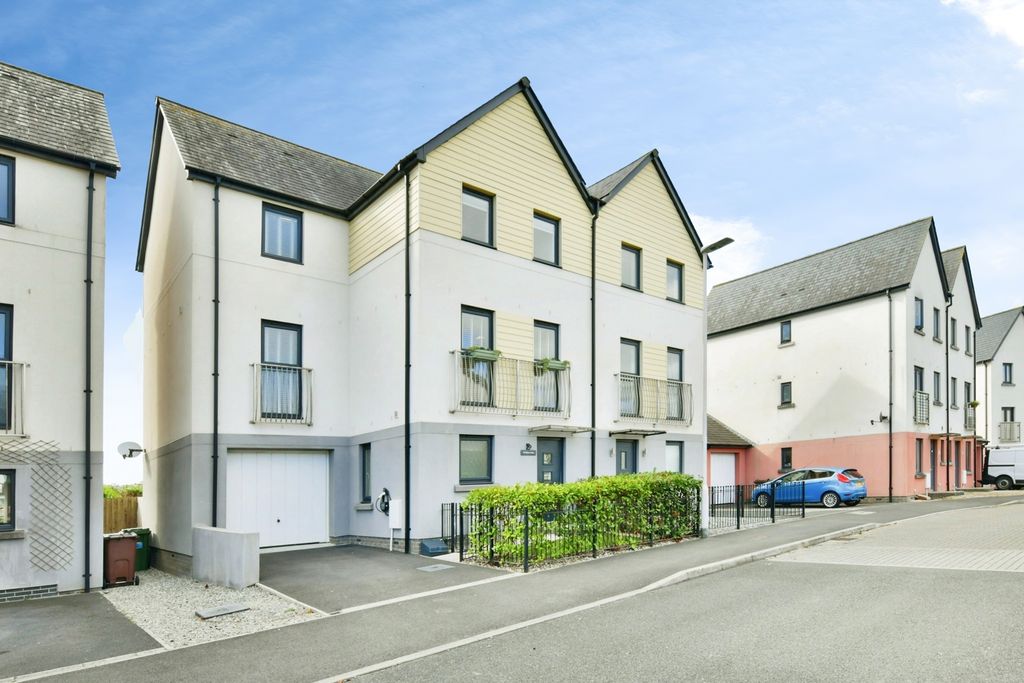 Property photo 1 of 18 Pbox-Img.Jpg