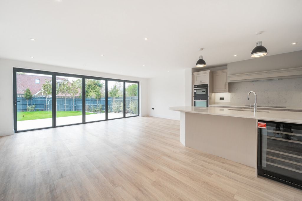 Property photo 2 of 25 1277244 (11).Jpg