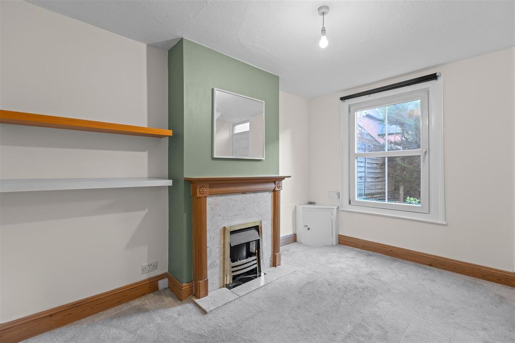 Property photo 3 of 13 Img_7971.Jpg