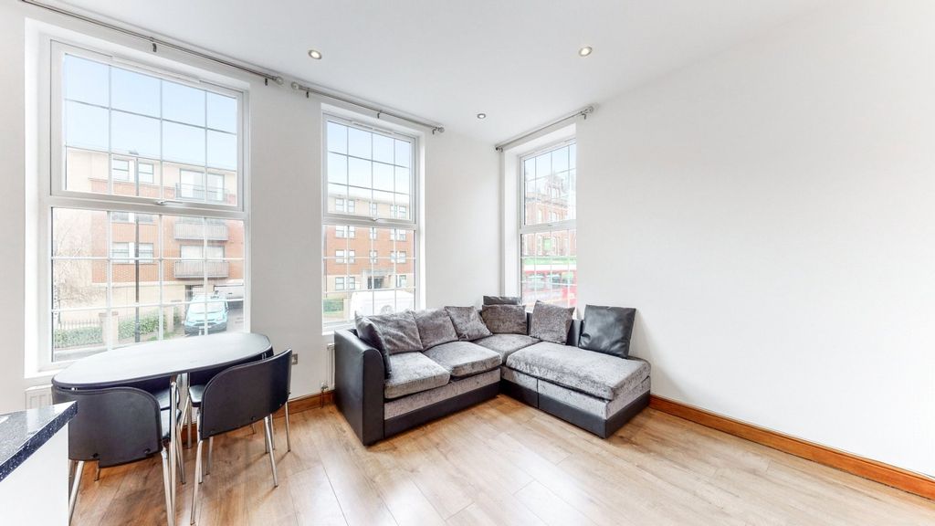 Property photo 1 of 11 Picture No. 01
