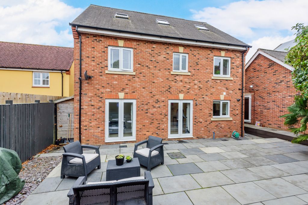 Property photo 2 of 24