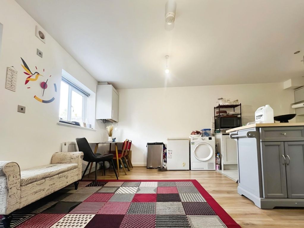 Property photo 3 of 19 0Aa13834-13.Jpg