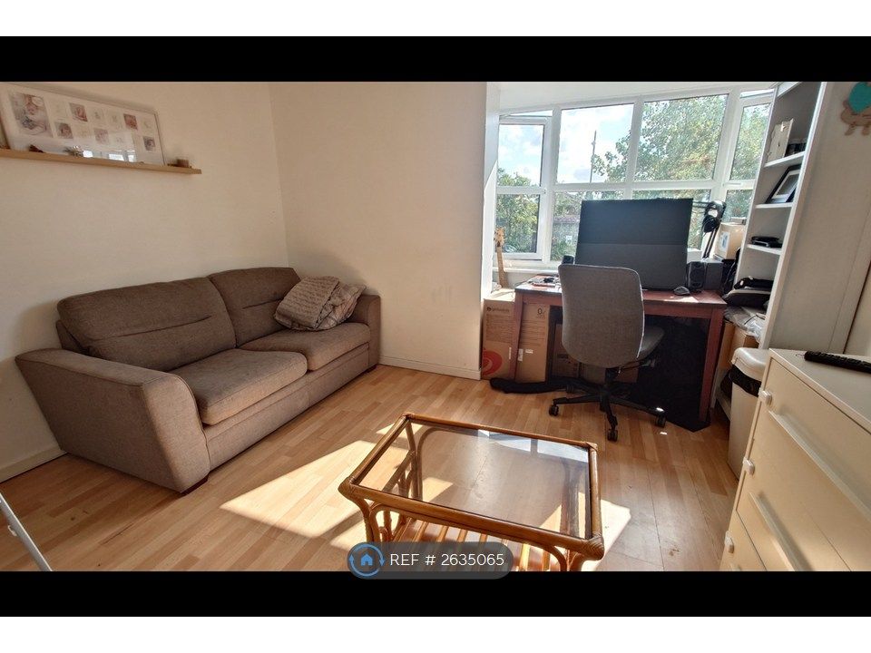 Property photo 1 of 3
