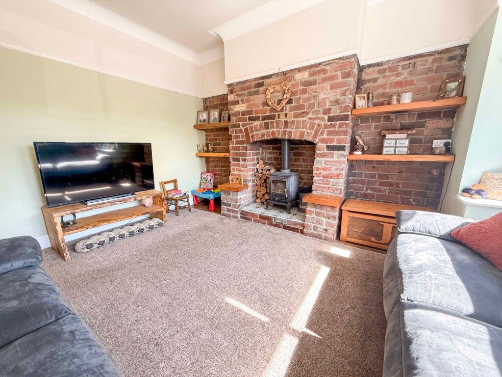 Property photo 2 of 44