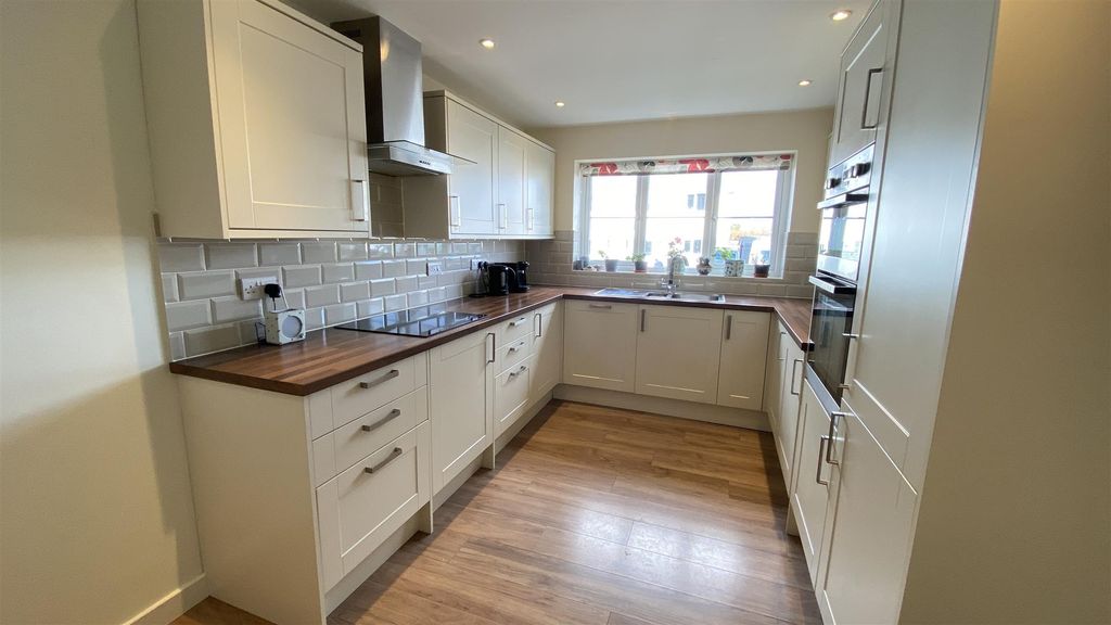 Property photo 3 of 17 Img_6687.Jpg