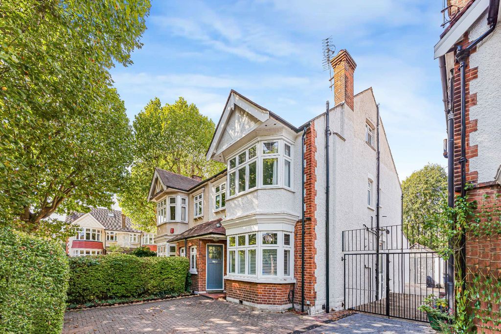 Property photo 1 of 14 External