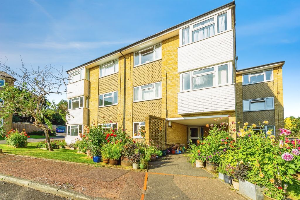 Property photo 1 of 11