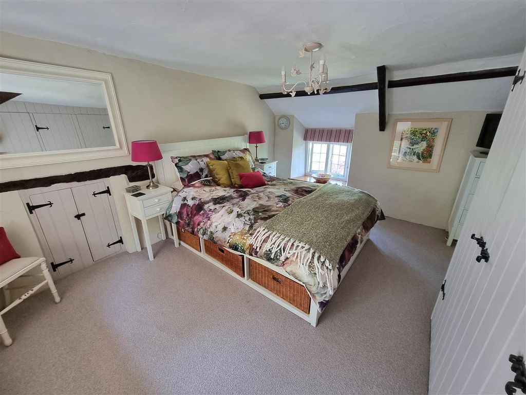 Property photo 3 of 22 Bed 1.Jpg