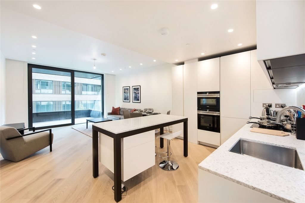 Property photo 3 of 9 Picture No. 21