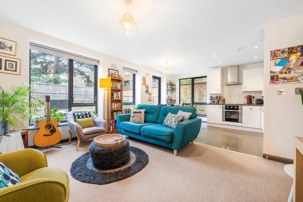 Property photo 1 of 20 Reception (2).Jpg