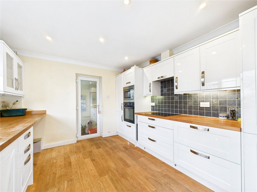 Property photo 2 of 21 Picture 2