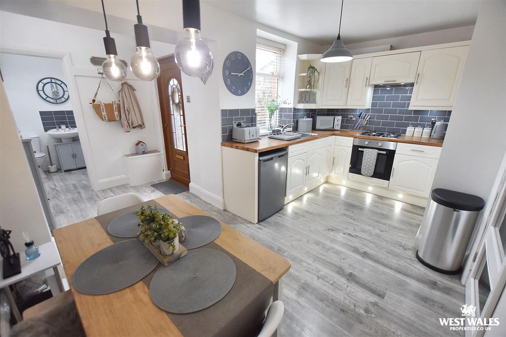 Property photo 1 of 19 2 (50).Jpg