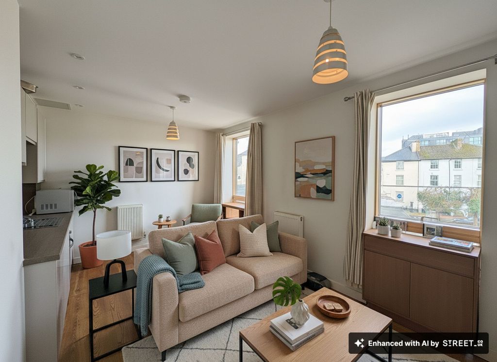 Property photo 3 of 10