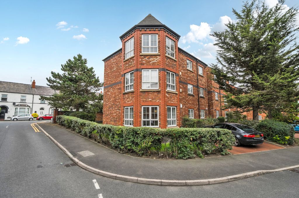 Property photo 1 of 16 1522677-2-1A0c459...