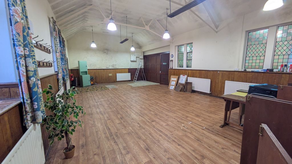 Property photo 3 of 8