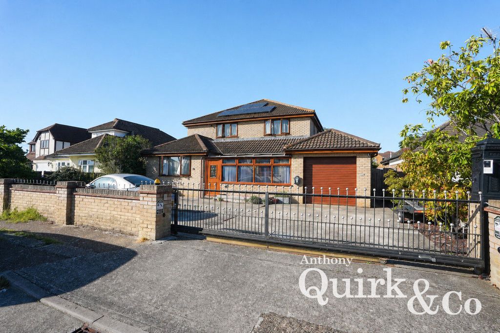 Property photo 1 of 30