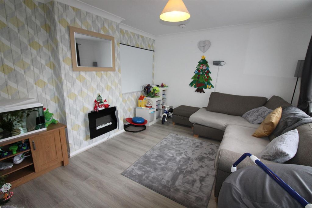 Property photo 2 of 10 Img_1132.Jpg