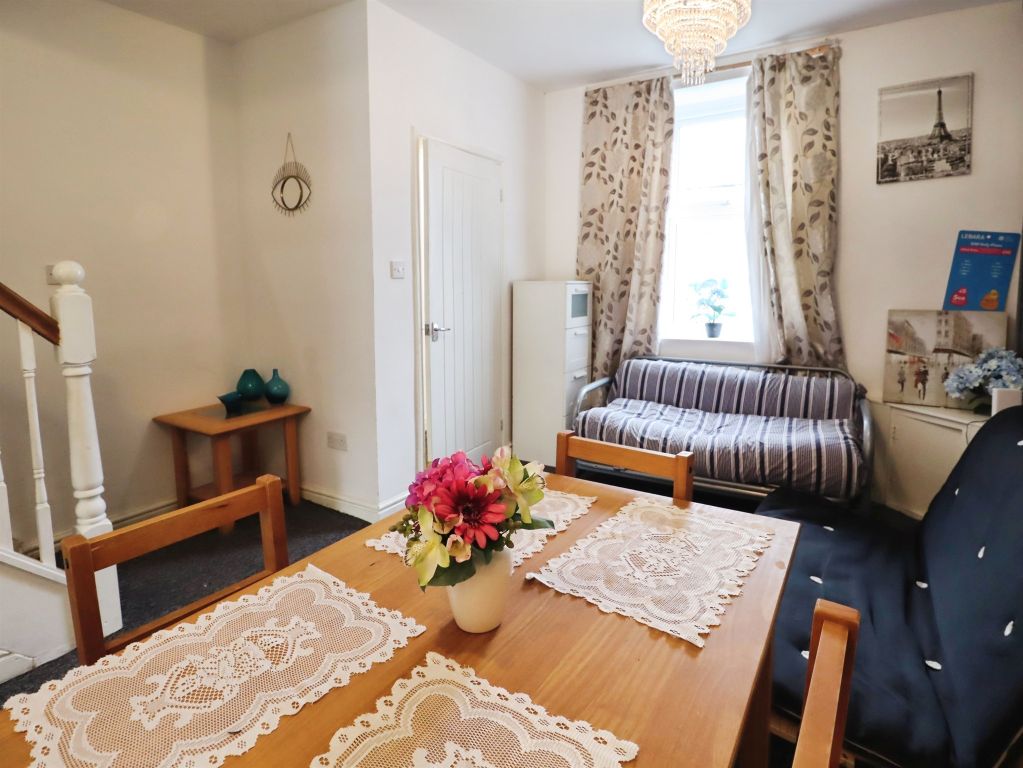 Property photo 3 of 21