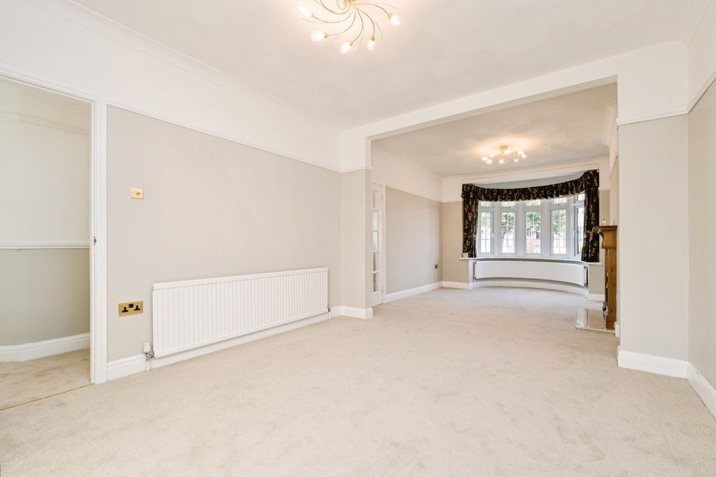 Property photo 3 of 20 Pbox-Img.Jpg