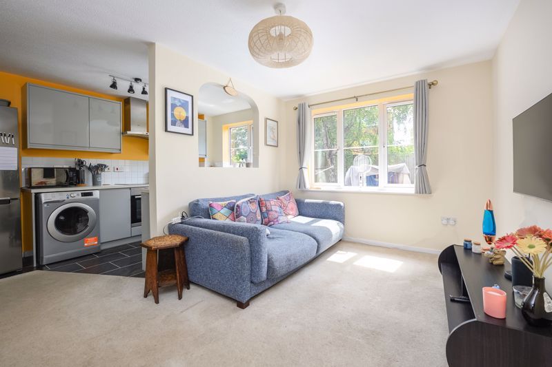 Property photo 2 of 11 Photo 7
