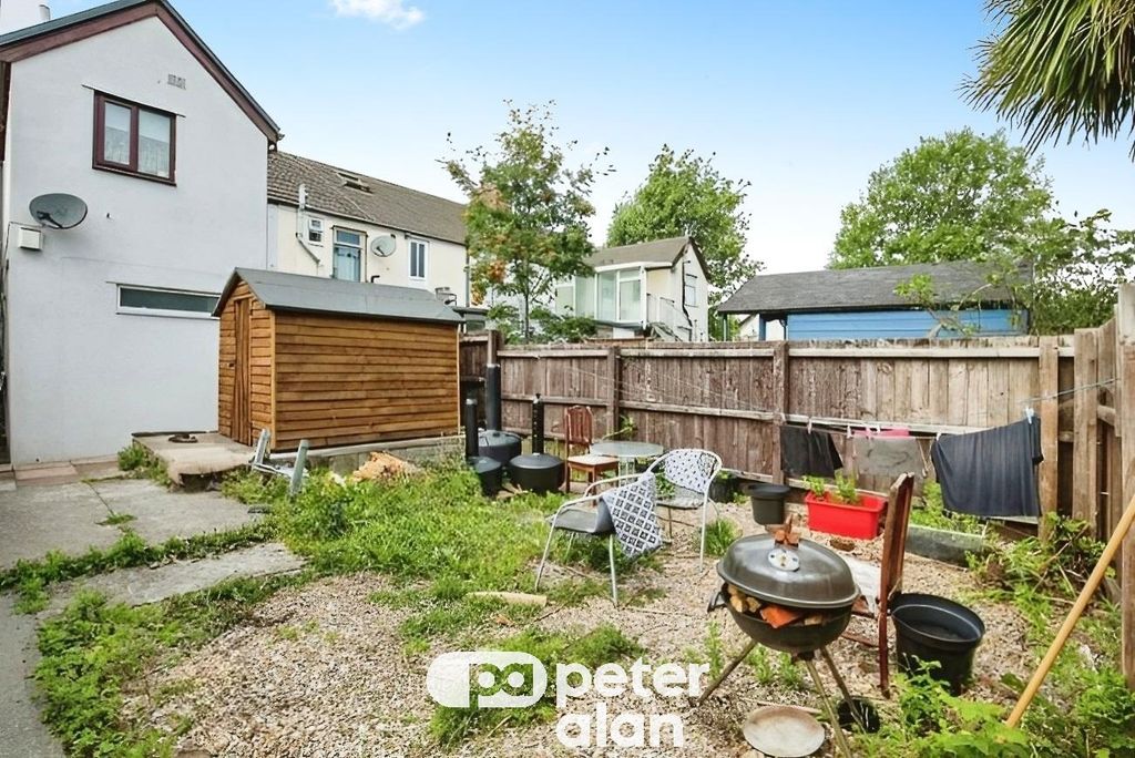 Property photo 2 of 26