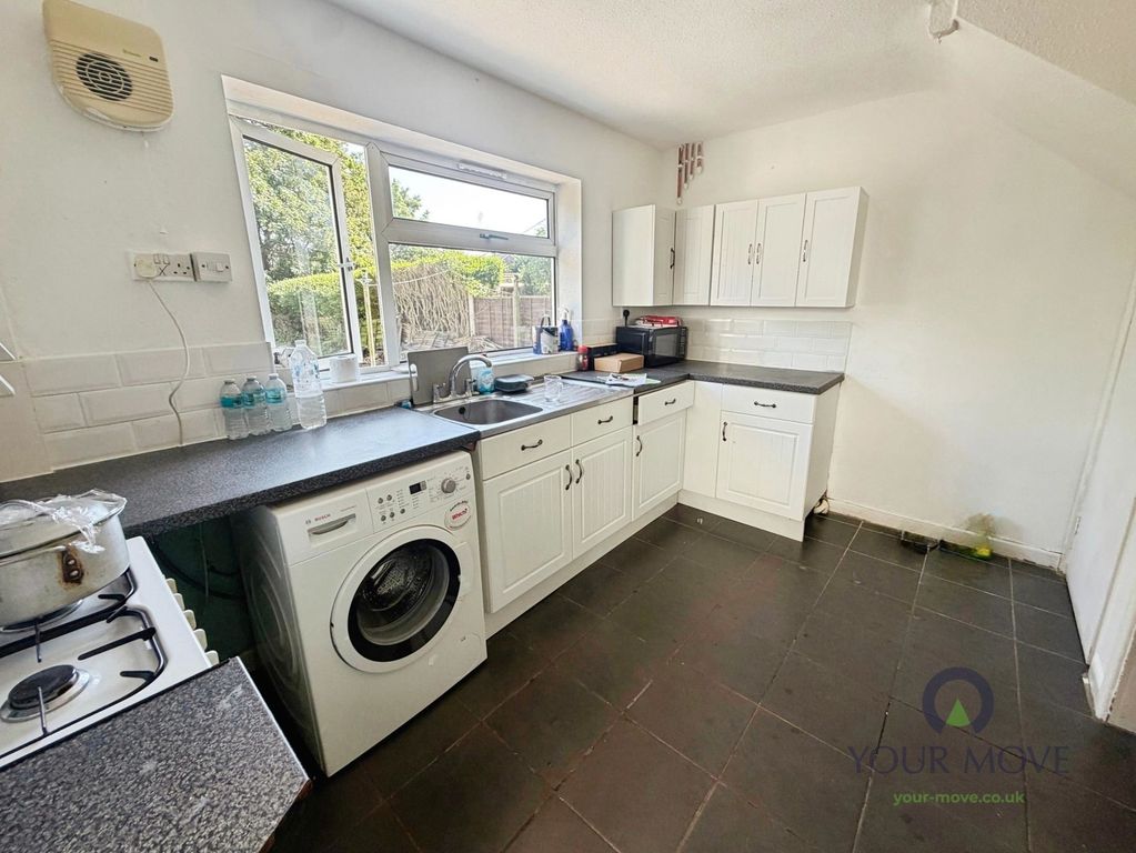 Property photo 2 of 13 Kitchen