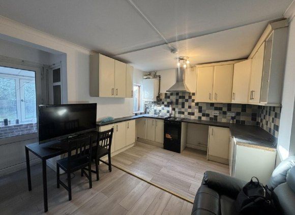 Property photo 2 of 9 9426669.Jpg